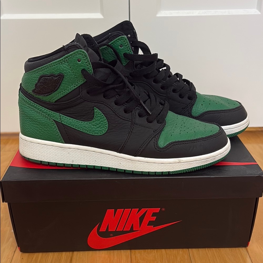 Jordan 1 Retro High Pine Green Black Sneakers